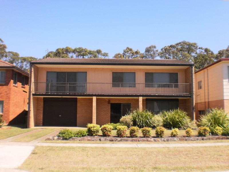 4 Peace Parade, Tanilba Bay NSW 2319