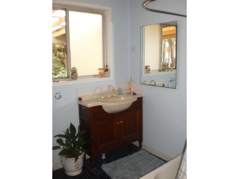 43 Francis Avenue, Lemon Tree Passage NSW 2319