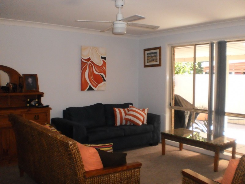 16 Paroa Avenue, Lemon Tree Passage NSW 2319