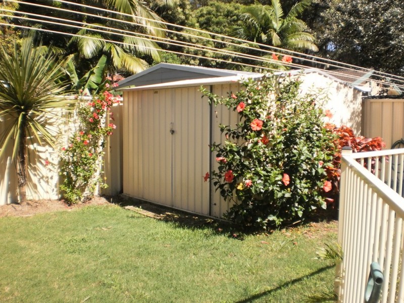 16 Paroa Avenue, Lemon Tree Passage NSW 2319