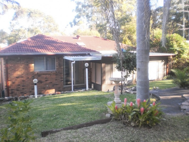 18 Helen Avenue, Lemon Tree Passage NSW 2319