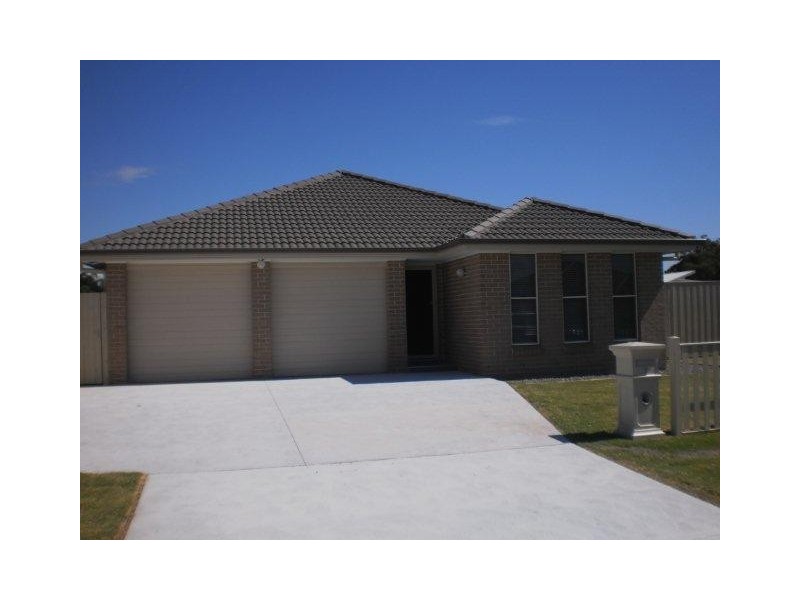 7 Nepean Way, Tanilba Bay NSW 2319