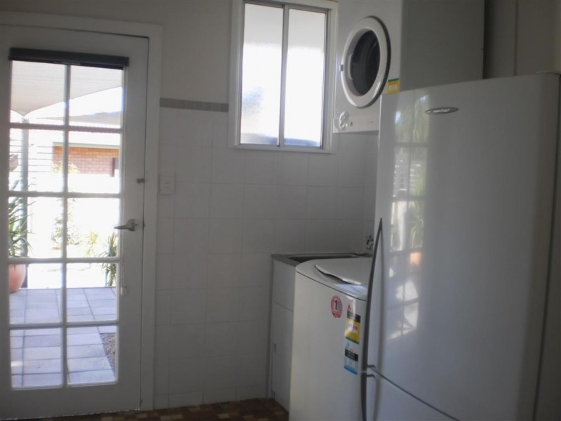 22 Lloyd George Grove, Tanilba Bay NSW 2319