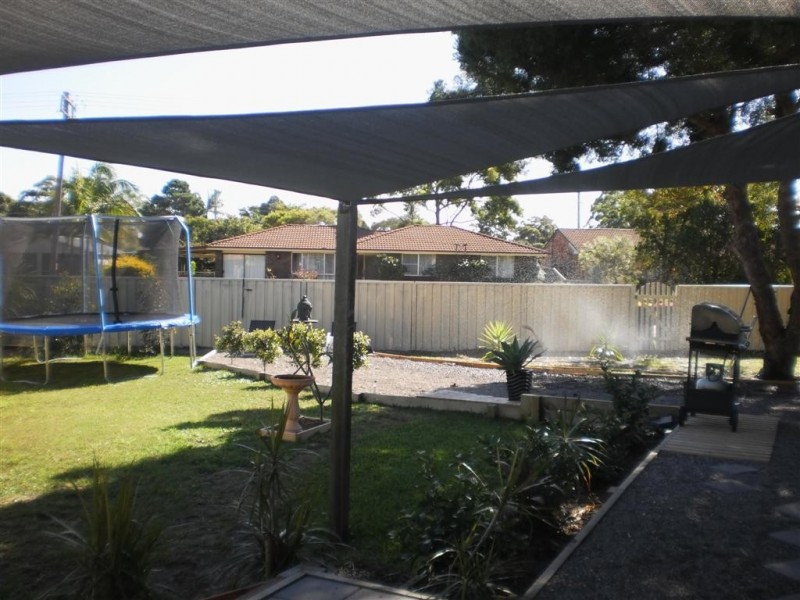 22 Lloyd George Grove, Tanilba Bay NSW 2319