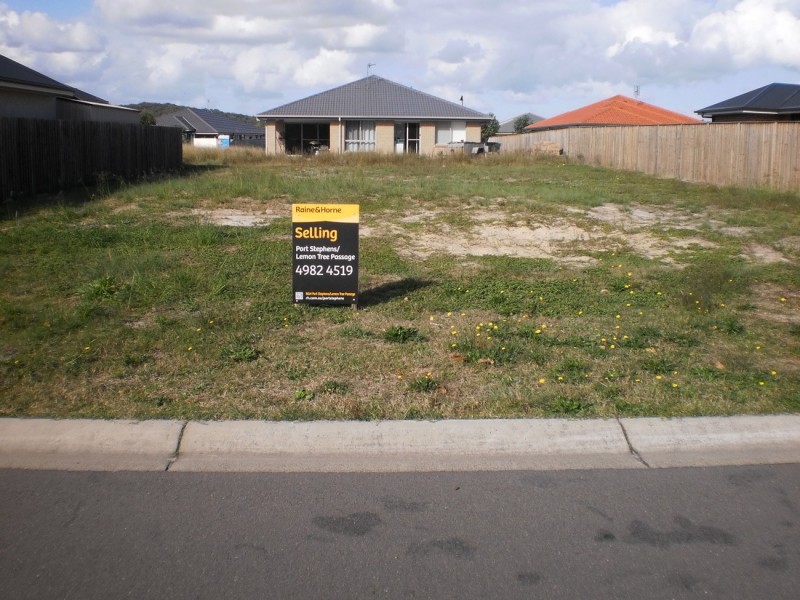 28 Reliance Boulevard, Tanilba Bay NSW 2319