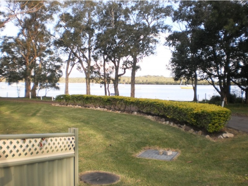 2 Crawley Avenue, Lemon Tree Passage NSW 2319