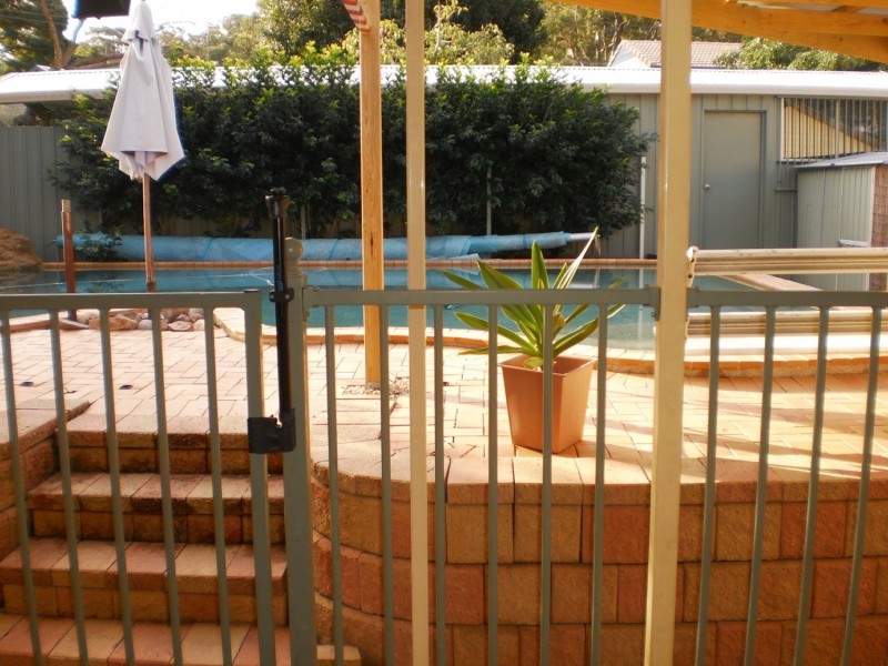 2 Crawley Avenue, Lemon Tree Passage NSW 2319