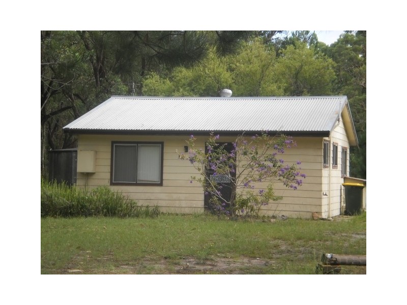 37 Chris Avenue, Salt Ash NSW 2318