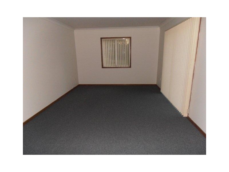 37 Chris Avenue, Salt Ash NSW 2318