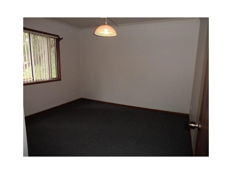 37 Chris Avenue, Salt Ash NSW 2318