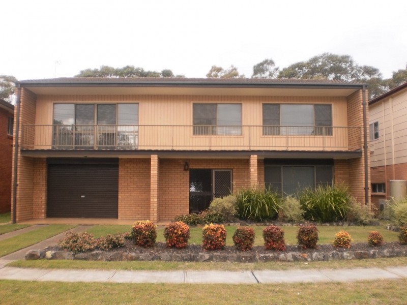 4 Peace Parade, Tanilba Bay NSW 2319