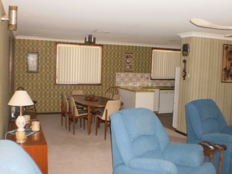 4 Peace Parade, Tanilba Bay NSW 2319