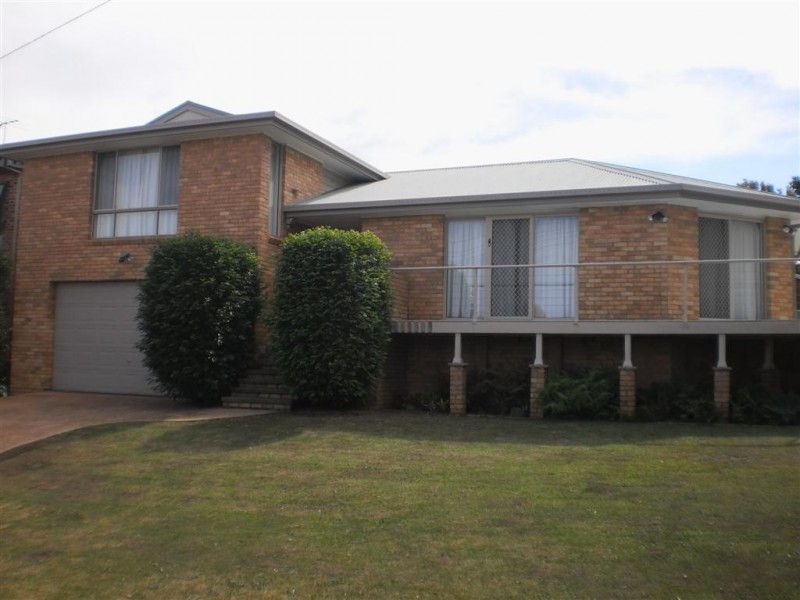 37 Admiralty Avenue, Tanilba Bay NSW 2319