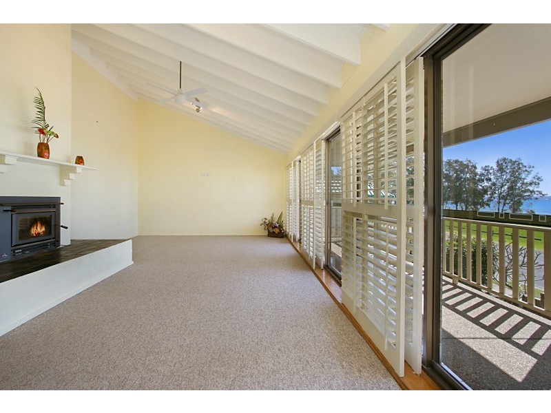 95 Cook Parade, Lemon Tree Passage NSW 2319