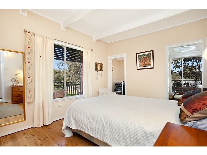 24 Admiralty Avenue, Tanilba Bay NSW 2319