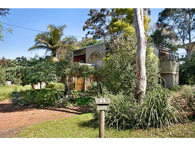 24 Admiralty Avenue, Tanilba Bay NSW 2319