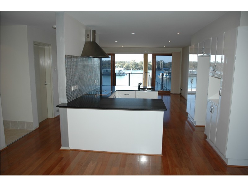 1/10-12 Cook Parade, Lemon Tree Passage NSW 2319