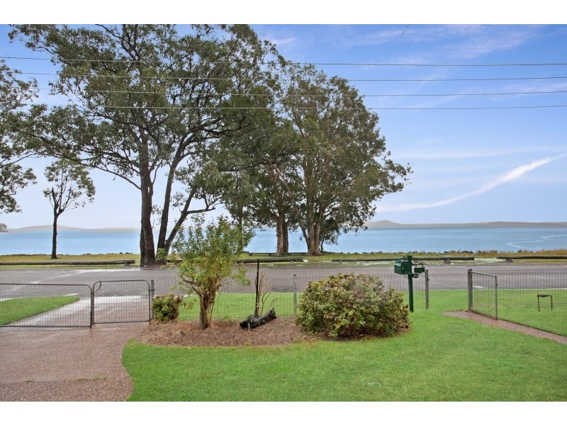 68 Peace Parade, Tanilba Bay NSW 2319