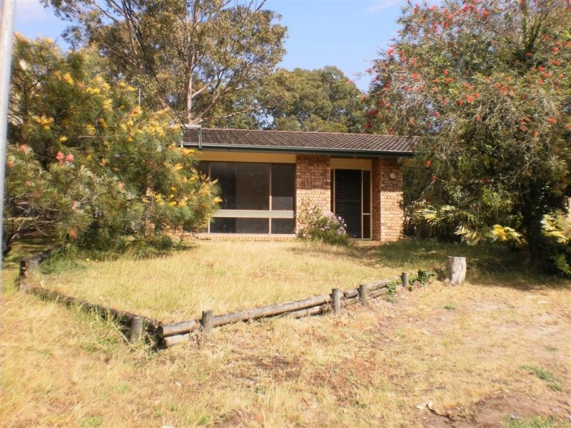 4 Beach Road, Lemon Tree Passage NSW 2319