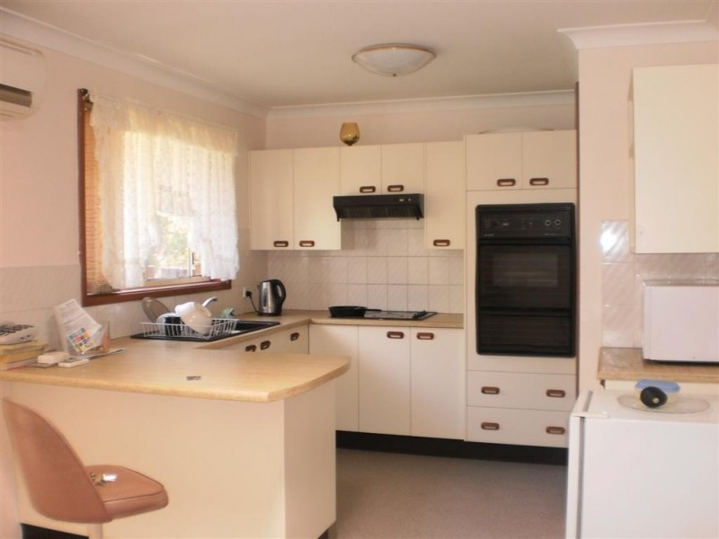 28 President Wilson Walk, Tanilba Bay NSW 2319