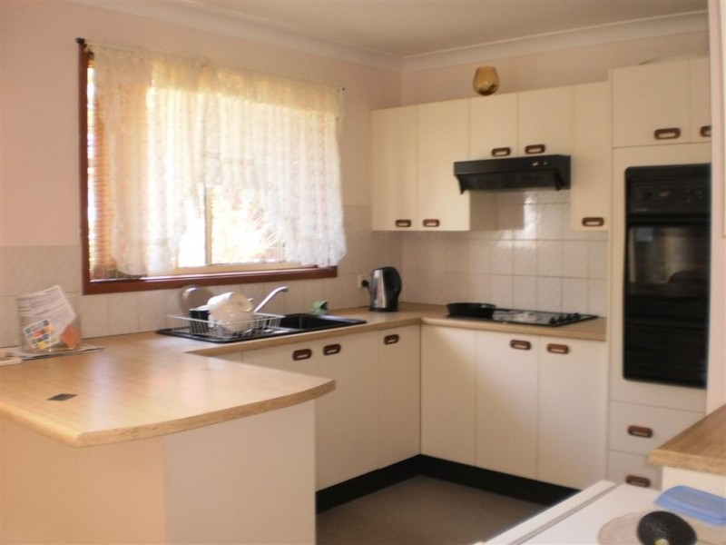 28 President Wilson Walk, Tanilba Bay NSW 2319