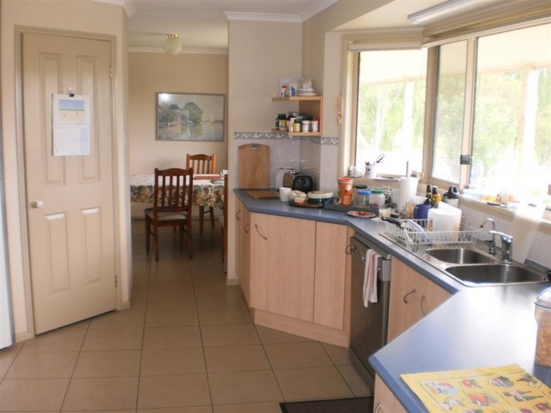 20 Brownes Road, Salt Ash NSW 2318