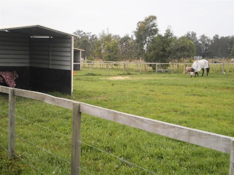 20 Brownes Road, Salt Ash NSW 2318