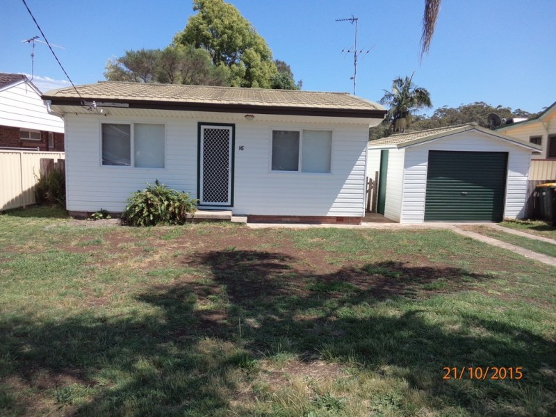 16 Elaine Avenue, Lemon Tree Passage NSW 2319