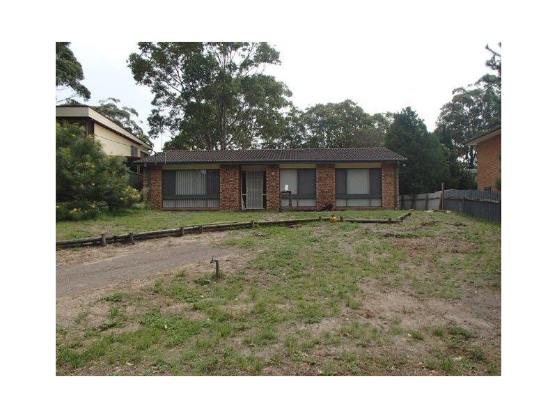 4 Beach Road, Lemon Tree Passage NSW 2319