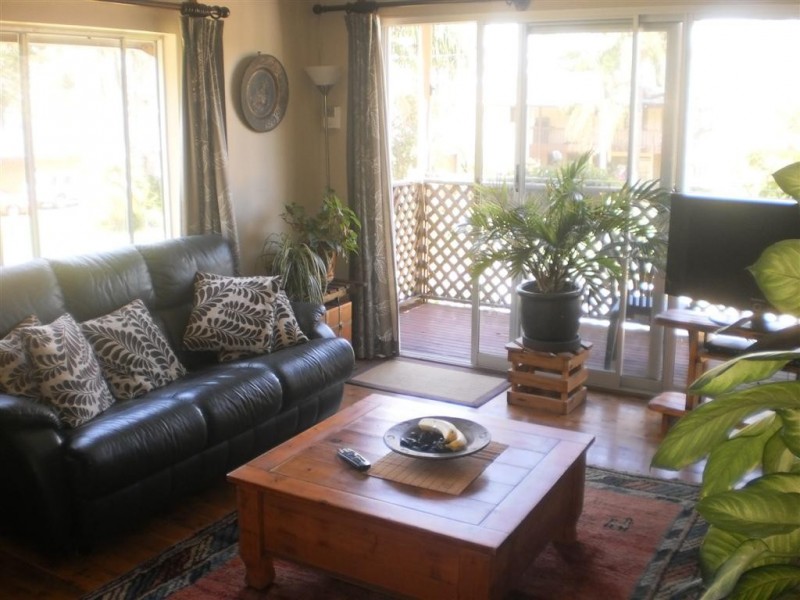 13 Rose Street, Lemon Tree Passage NSW 2319