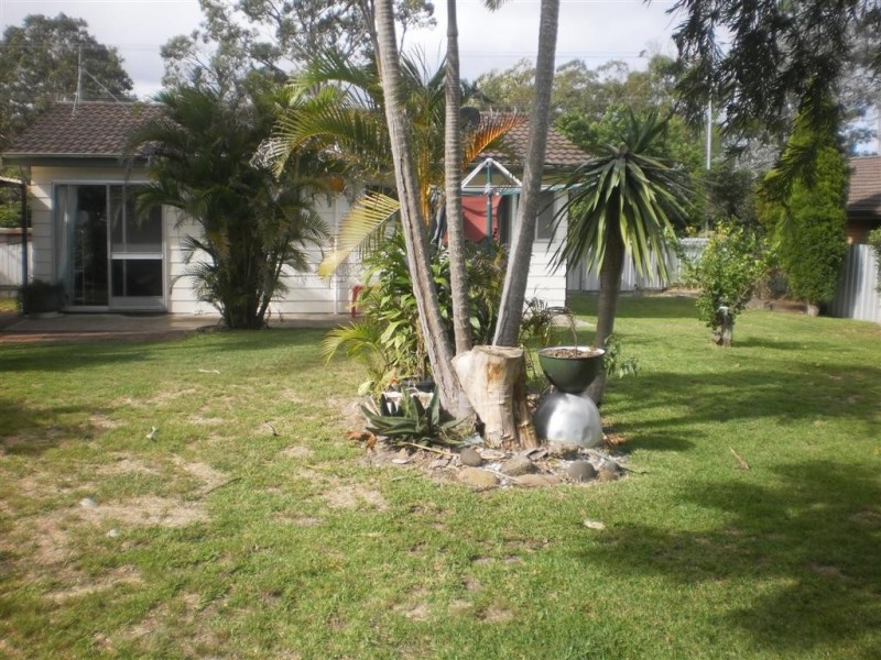 6 Lloyd George Grove, Tanilba Bay NSW 2319