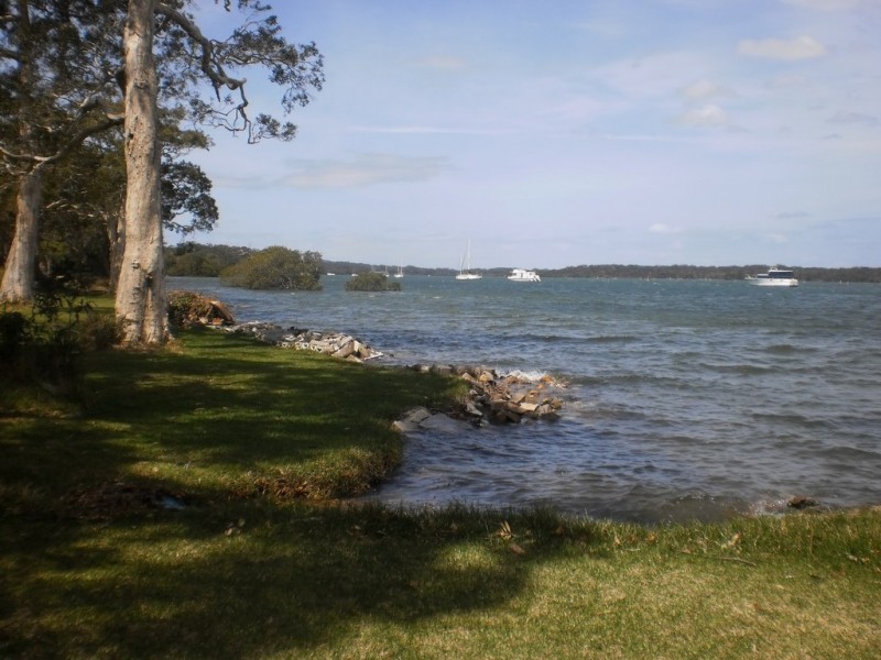 6 Rose Street, Lemon Tree Passage NSW 2319