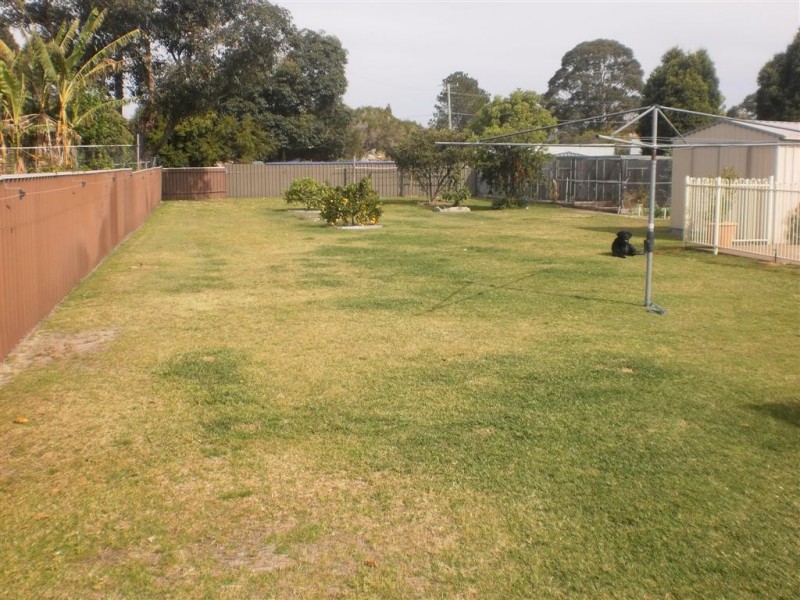 18 Pershing Place, Tanilba Bay NSW 2319