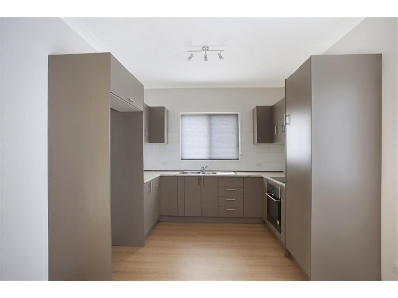 8 Wychewood Avenue, Mallabula NSW 2319