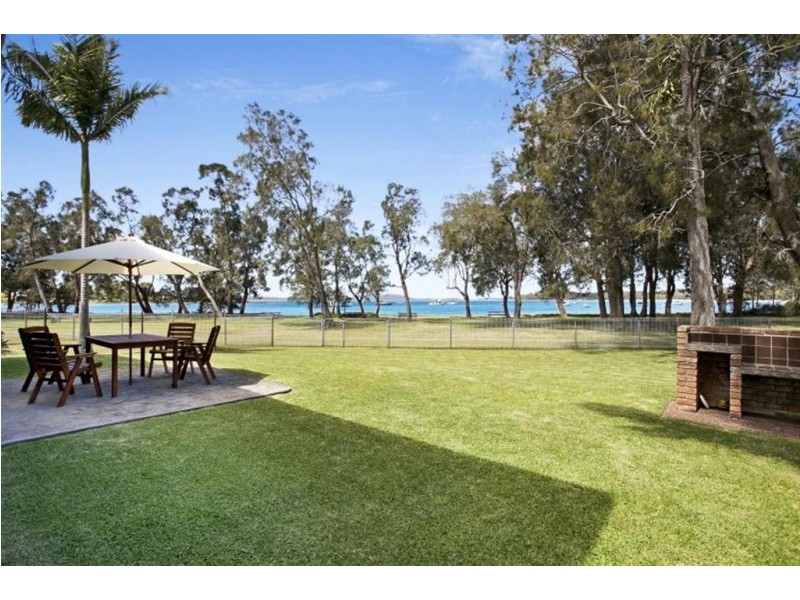 34 Tanilba Avenue, Tanilba Bay NSW 2319