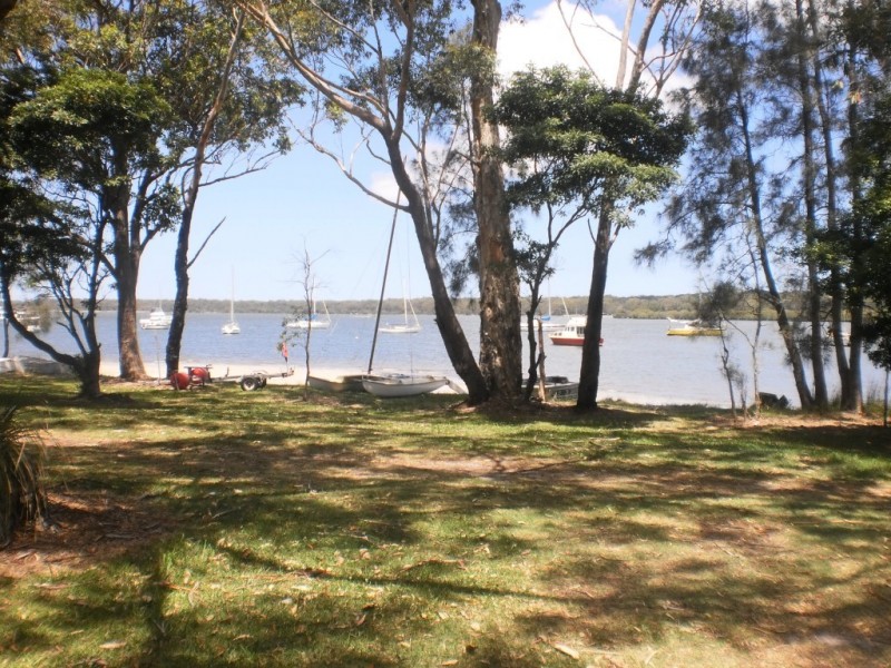 35 Gibbers Drive, Lemon Tree Passage NSW 2319