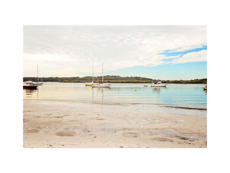 35 Gibbers Drive, Lemon Tree Passage NSW 2319