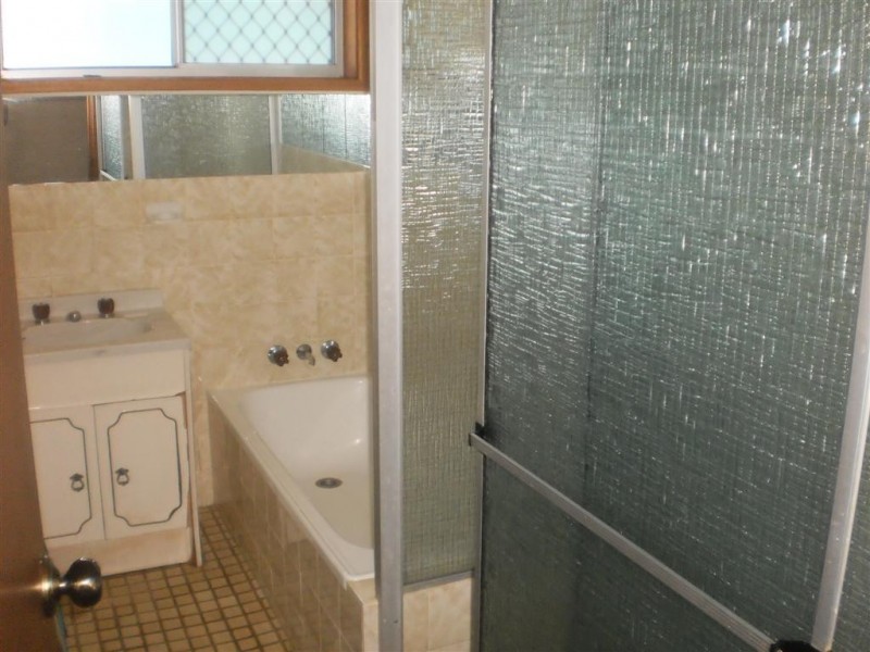 15 King Albert Ave, Tanilba Bay NSW 2319