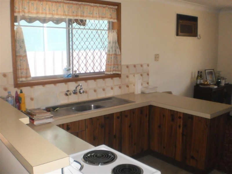 15 King Albert Ave, Tanilba Bay NSW 2319