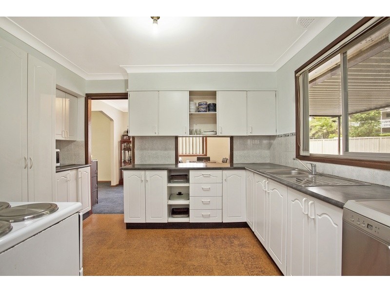 5 The Parkway, Mallabula NSW 2319