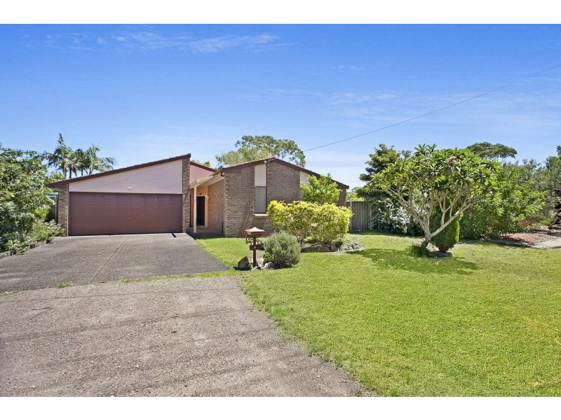 4 Lloyd George Gr, Tanilba Bay NSW 2319