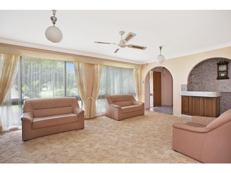 11 Pershing Place, Tanilba Bay NSW 2319