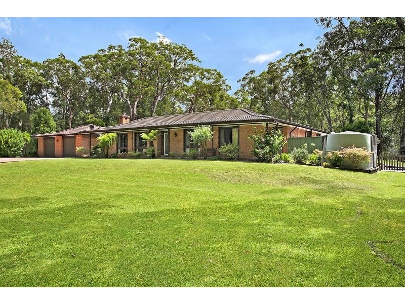 5 Recluse Place, Salt Ash NSW 2318