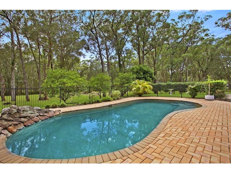 5 Recluse Place, Salt Ash NSW 2318