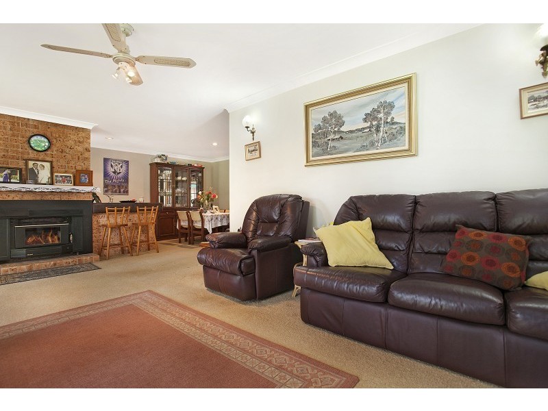 5 Recluse Place, Salt Ash NSW 2318