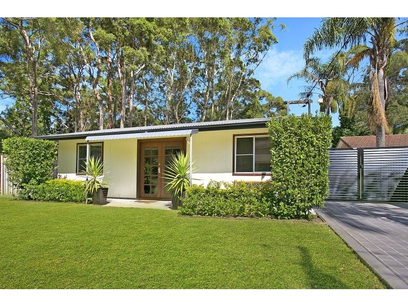 21 Paroa Avenue, Lemon Tree Passage NSW 2319