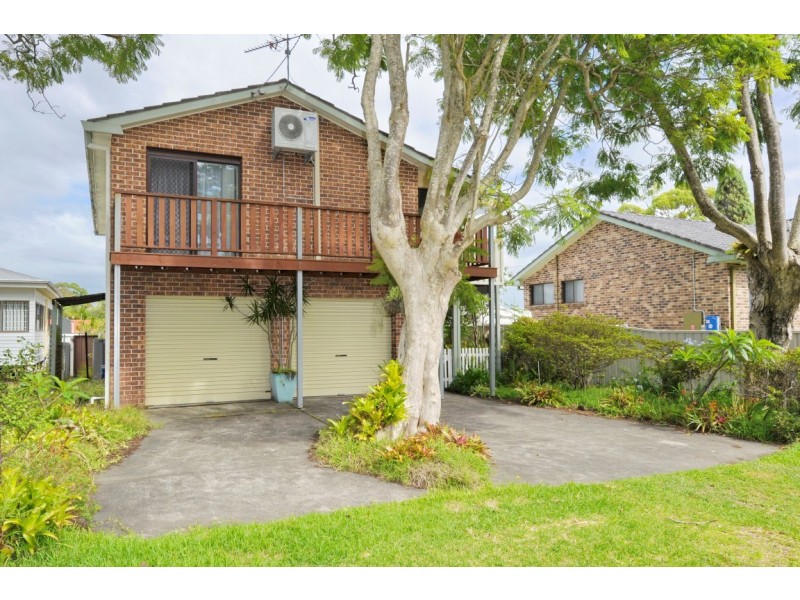 16 Avenue Of The Allies, Tanilba Bay NSW 2319