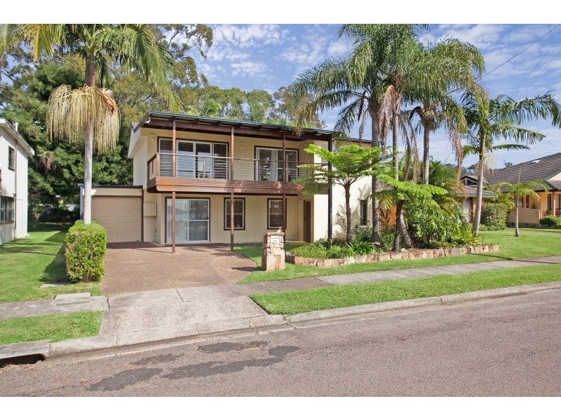 77 Cook Parade, Lemon Tree Passage NSW 2319