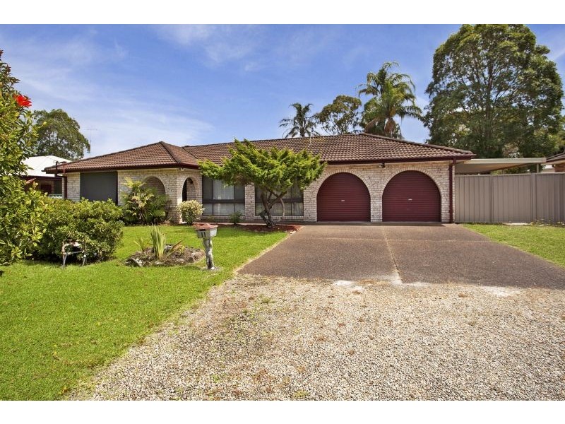 11 Pershing Place, Tanilba Bay NSW 2319