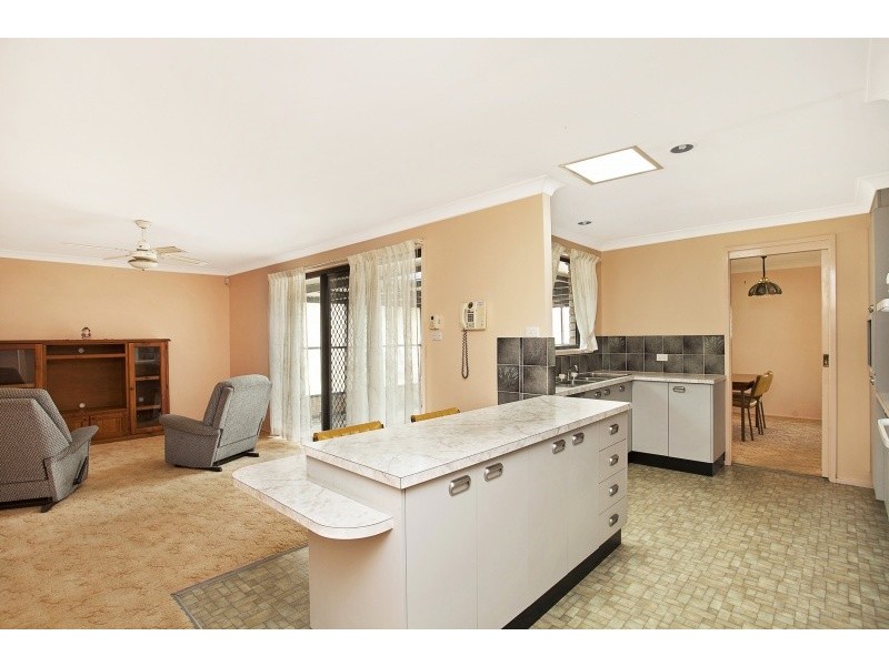 11 Pershing Place, Tanilba Bay NSW 2319